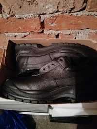 Работни обувки черни