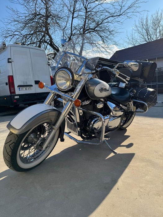 Vând suzuki intruder VL 800