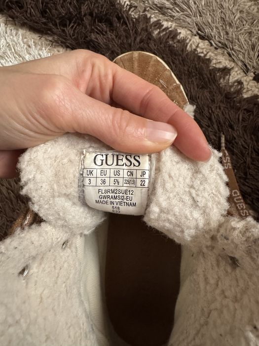 Дамски зимни кецове Guess
