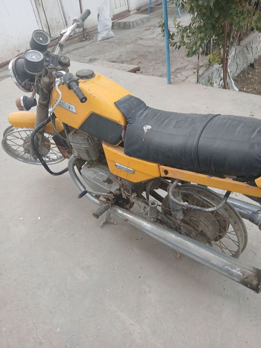 Mototsikl sotiladi tezda