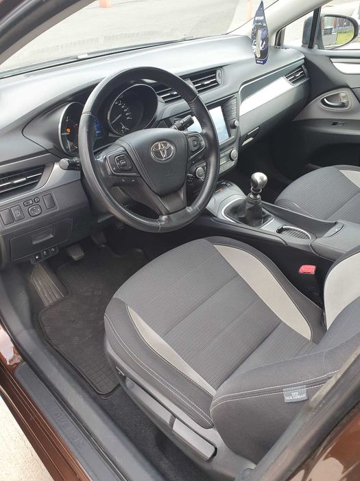 Toyota Avensis, 2016, 2.0 D