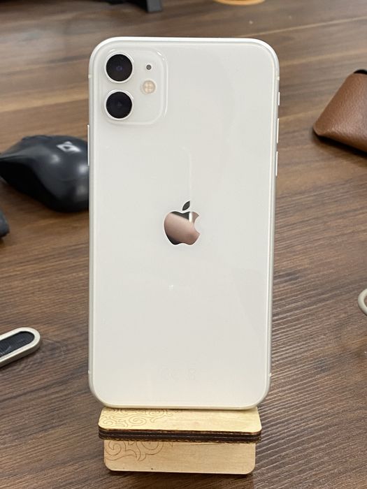 Продам Iphone 11 white 64gb