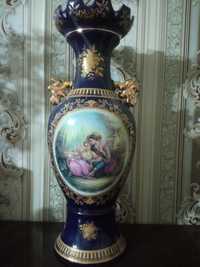 фарфоровая ваза Мадонна