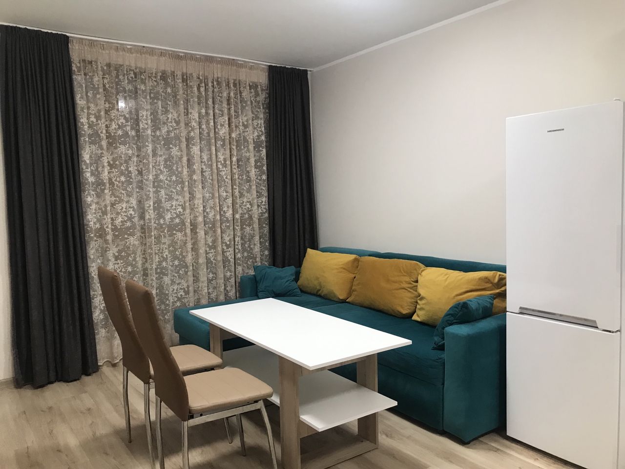 Дава се под наем Двустаен апартамент в Пловдив, Южен - 65 кв.м за 408 € - Снимка #8