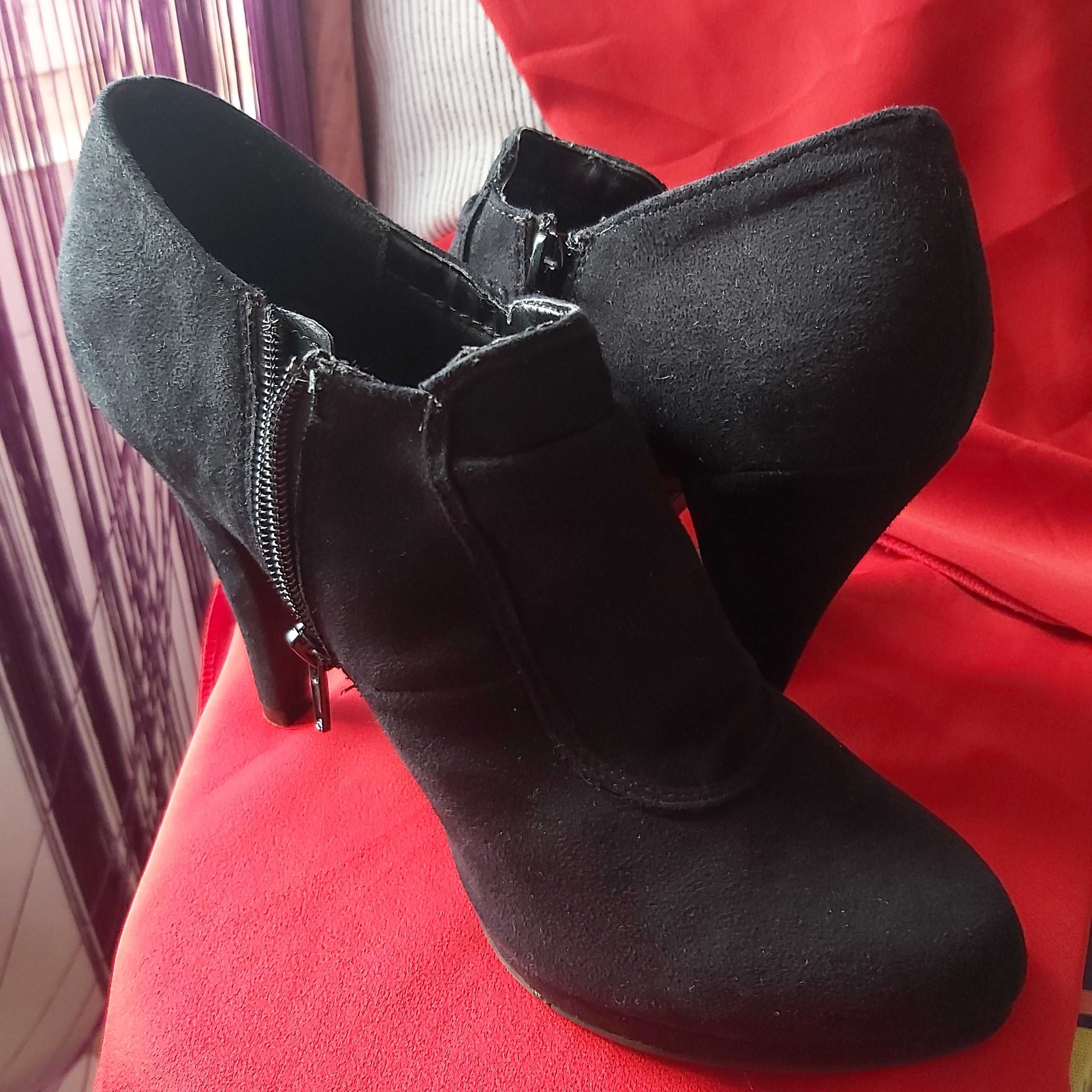 Черни кожени дамски обувки