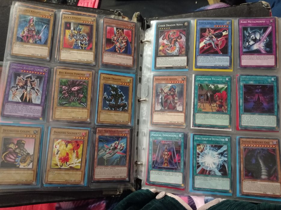 Yu-Gi-Oh cards, Югио карти