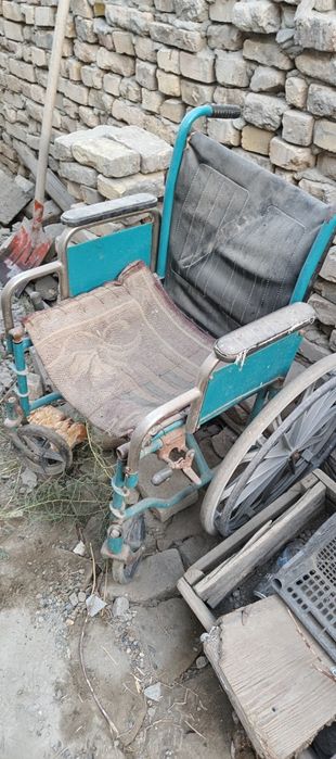 Qarilar aravachasi tekinga beraman