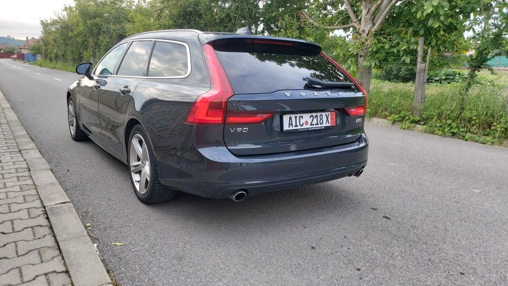 Volvo V90 cross 4x4  accept variante  la preț real