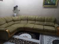 Мягкий угловой диван и кресло