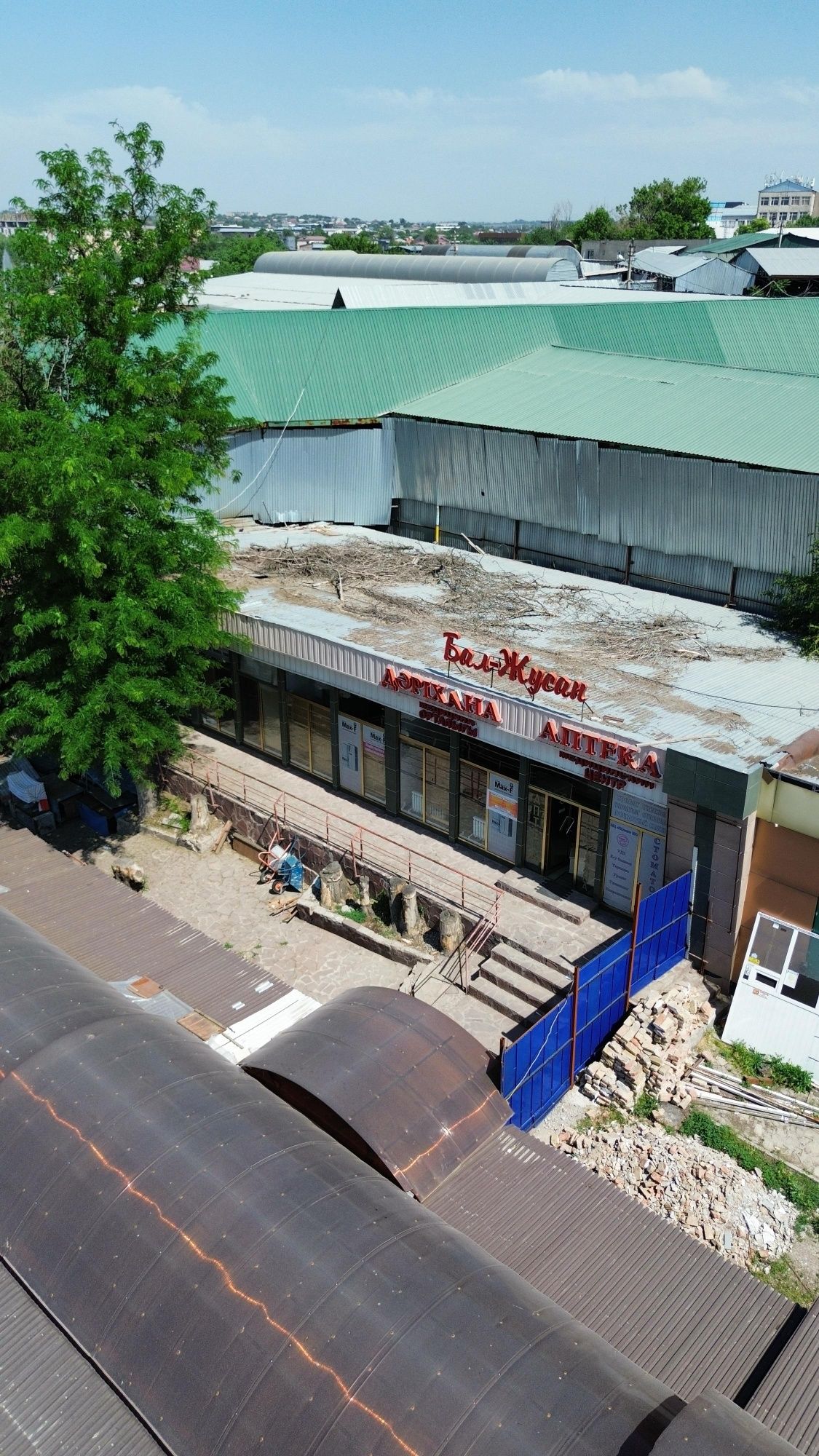 Продается здание "Верхний рынок" по ул.Ташенова.
