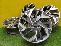 Диски R17 5x114,3 на Hyundai и другие.