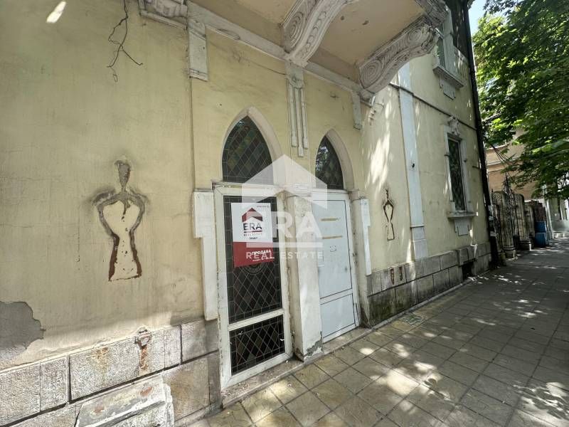 Продава се Етаж от къща в Русе, Център - 141 кв.м за 1841 €/кв.м - Снимка #1