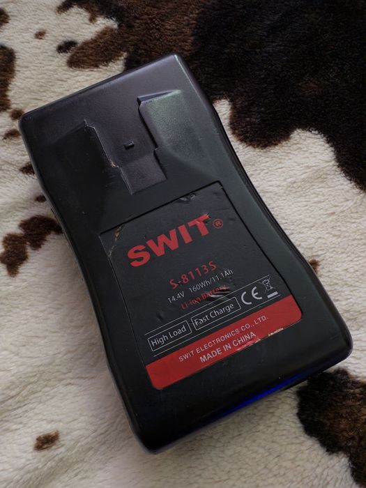 SWIT S-8113S V-mount аккумулятор 160Wh