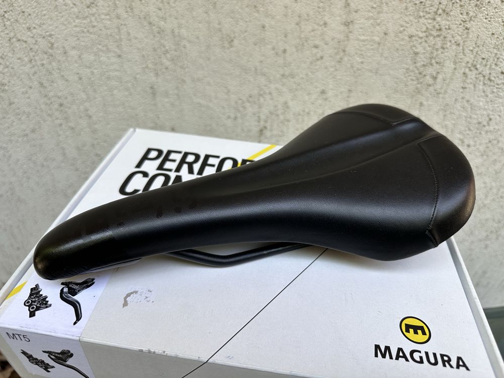 Седалка Fizik Monte