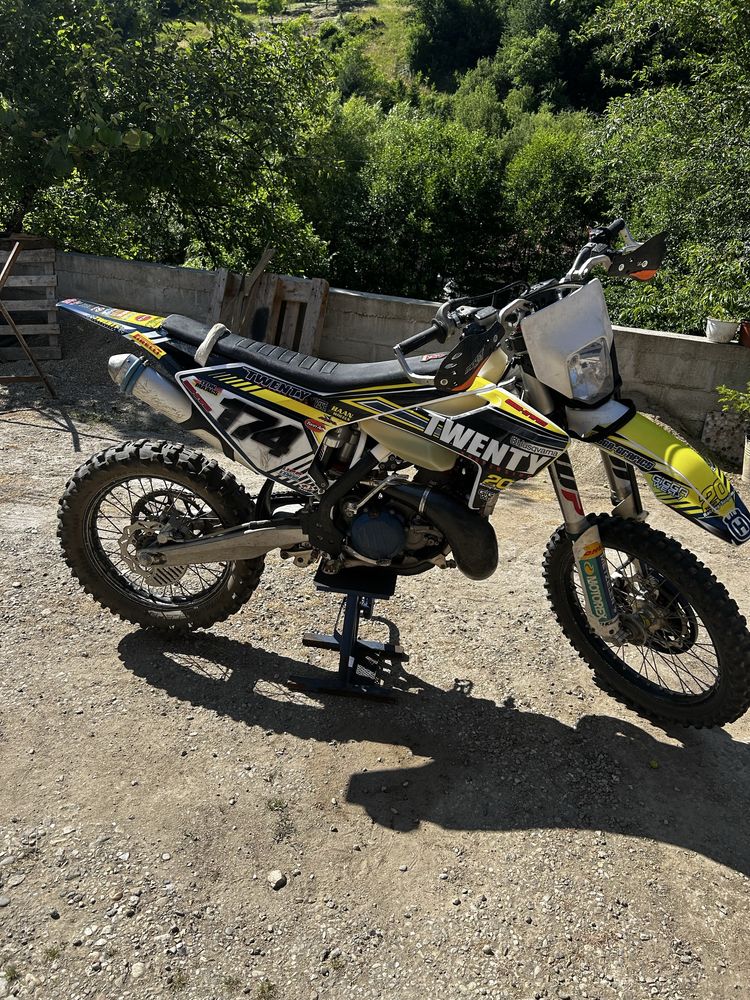 Vând husqvarna te300 2t