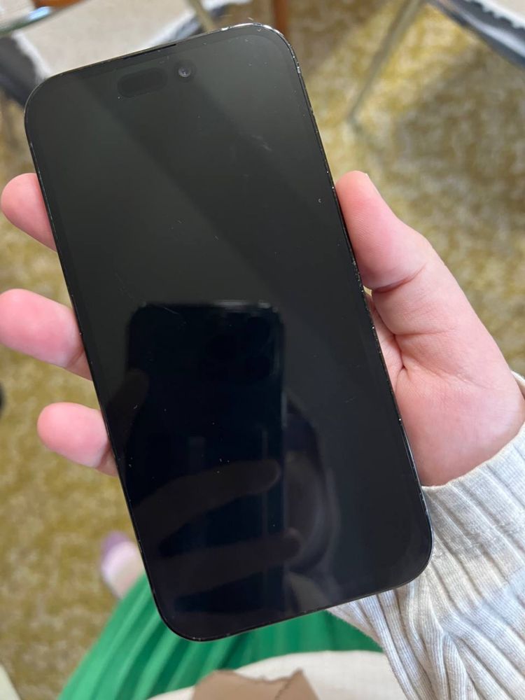 iPhone 14 pro 500$