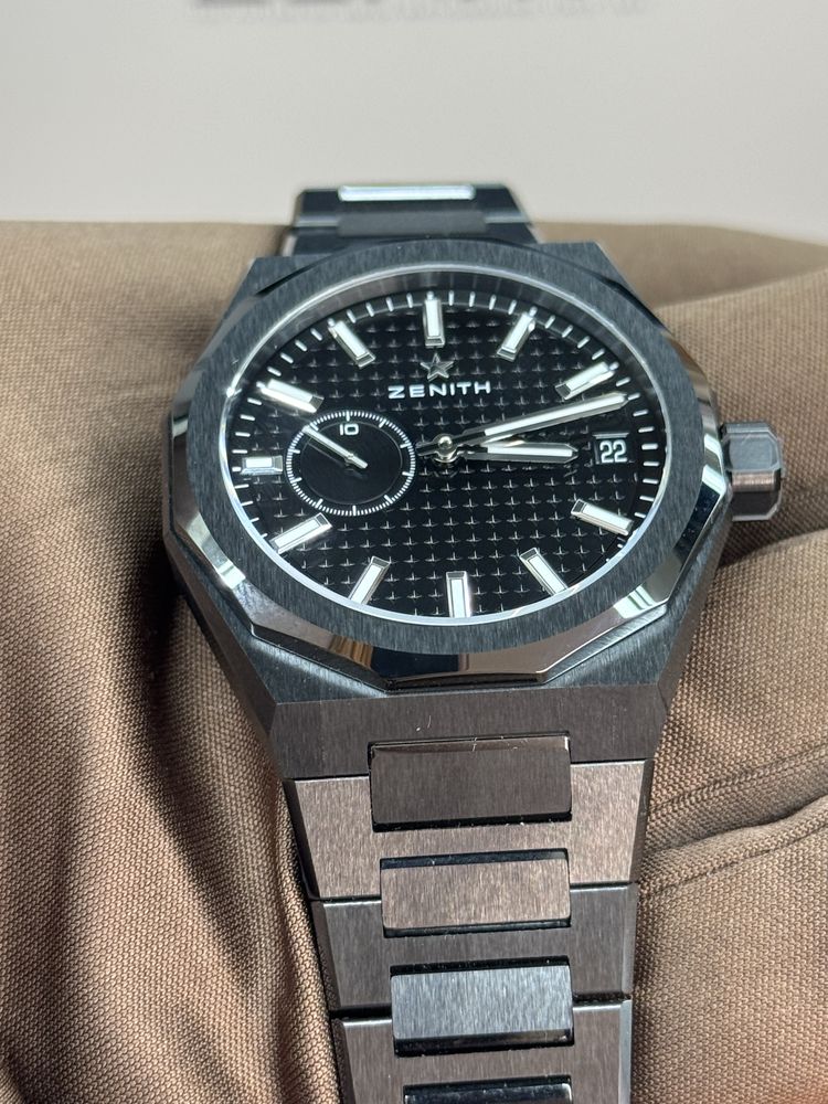 Zenith Defy Skyline 41mm Ceramic Чисто нов