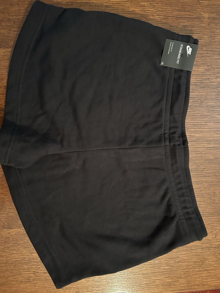 Дамски къси гащи Nike