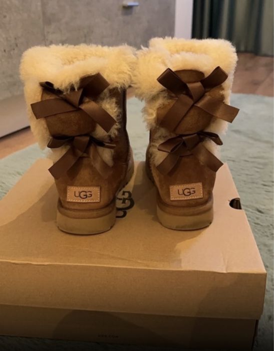 UGG Bailey Button II