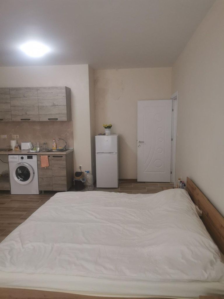 Дава се под наем Едностаен апартамент в Пловдив, Остромила - 50 кв.м за 300 € - Снимка #1