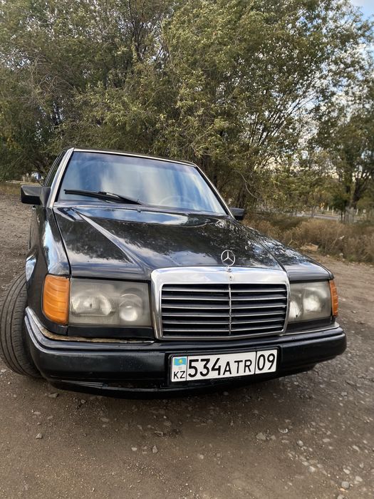 Мерседес 124 2.3
