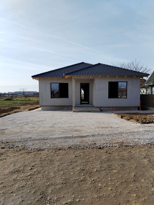 Casă nouă premium intrare Oșorhei