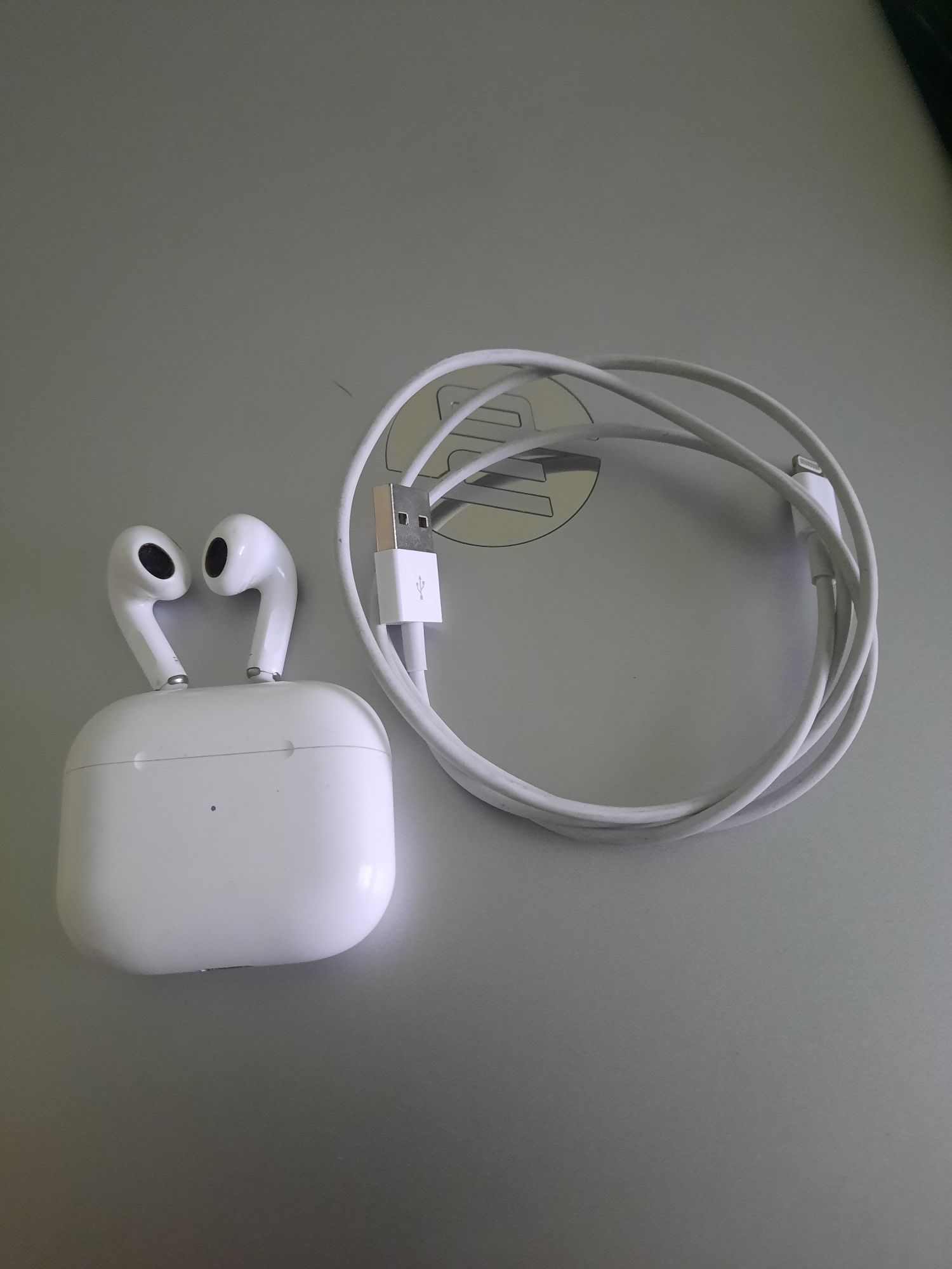 AirPods 3, 170 000