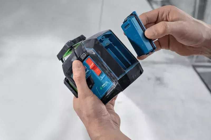 ПРОМОЦИЯ!Лазерен нивелир GLL 80-33 G стойка LB10 Bosch