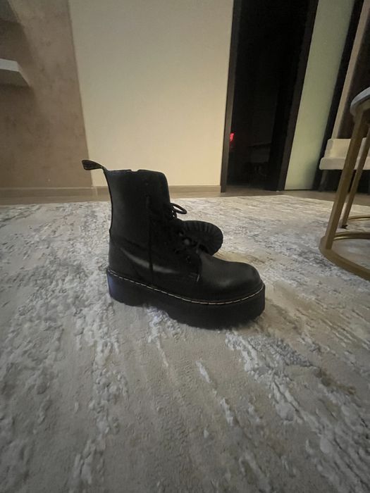 Ботинкм мартенсы