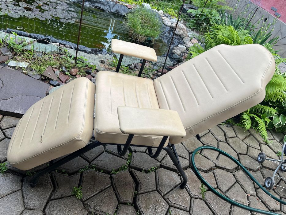 Медицинская кушетка