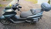 Vând maxiscuter Yamaha majesty 400