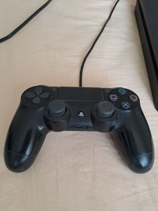 Playstation 4 slim+2 игри