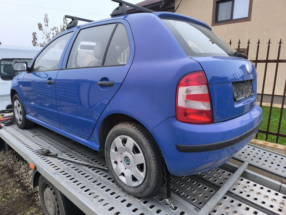 Dezmembrez Skoda Fabia 2007 1.2benzina motor BMD bara capota usa aripa