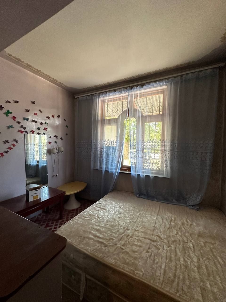 Юнусабад 12 квартал 2/1/4 (61²) продаётся можно под офис вдоль дороги