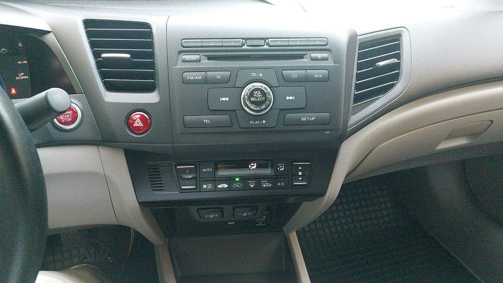 Honda Civic Sedan 1.8 i-VTEC, 2016, 59.950 km, întreținută Honda Nord