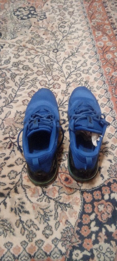 NIKE маратонки носени малко ,обувани са 5/6 пъти