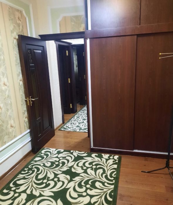 Аренда Чорсу евро ремонт йигитларга оилага кизларга