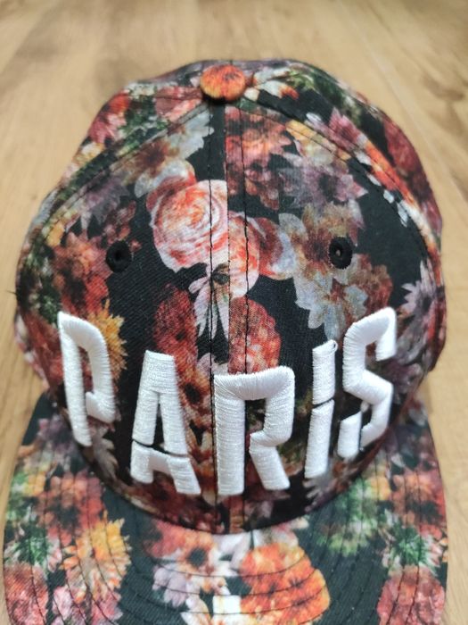 Sapca New Era Paris mărimea 7 3/8 (58.7cm) M/L