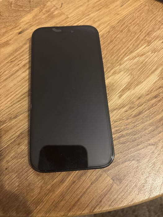 Ipone 15 stare estetica foarte buna sanatate baterie 86