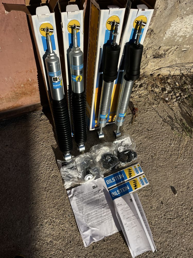 Комплект задни и предни амортисьори Bilstein B8 5100 за Toyota