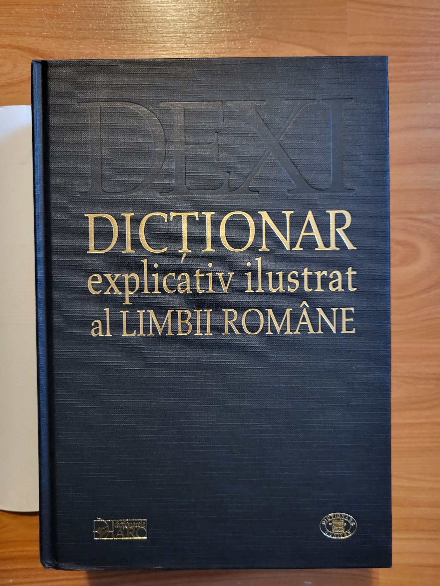 Dictionare: DEXI si DEI Junior nume proprii