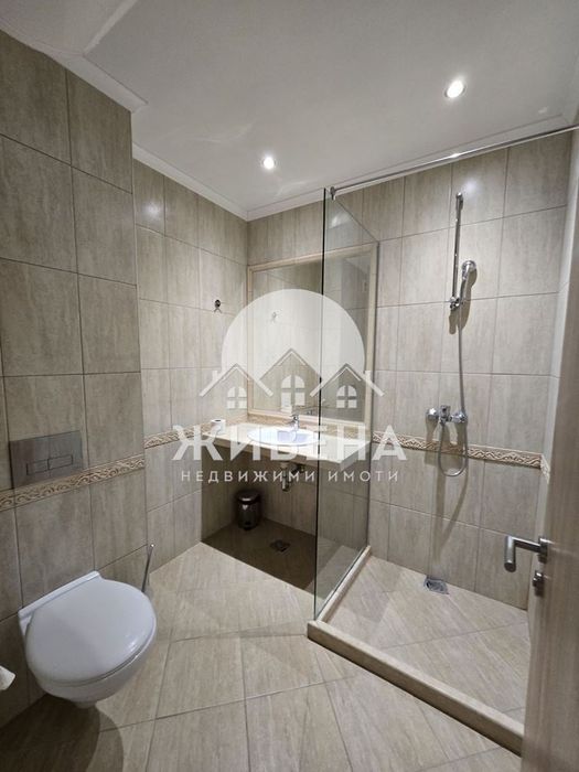 Продава се Двустаен апартамент в Варна, Аспарухово - 130 кв.м за 1154 €/кв.м - Снимка #11