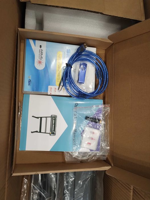 Режещ плотер 34’ (870мм) / Cutting Plotter 34’ (870мм)