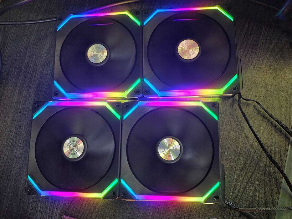 4 x Ventilator Lian Li UNI FAN SL140 RGB PWM Black