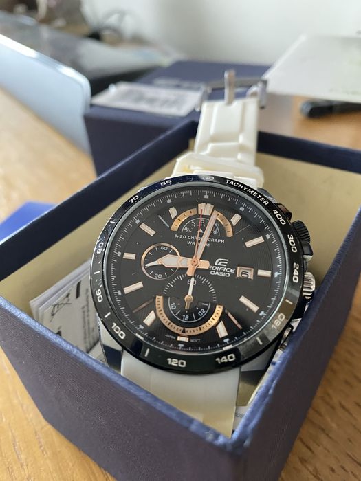 Часовници в добро състояние !