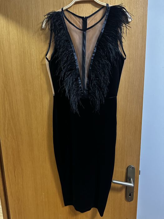 Rochie neagra din catifea, cu pene, Ana Radu marimea s