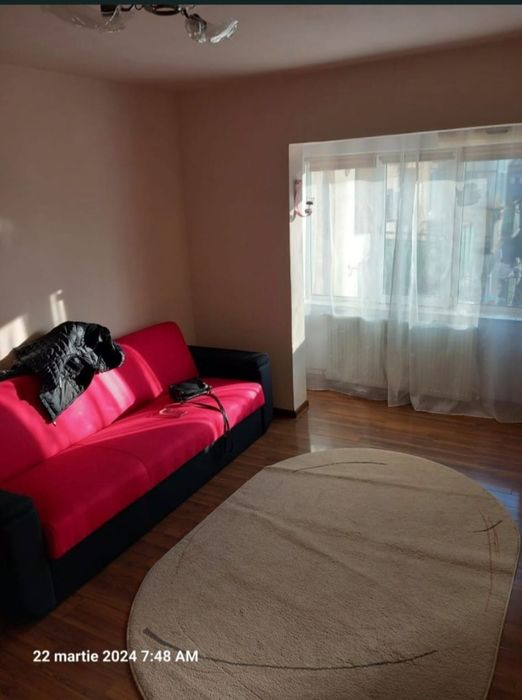 Închiriez garsonieră