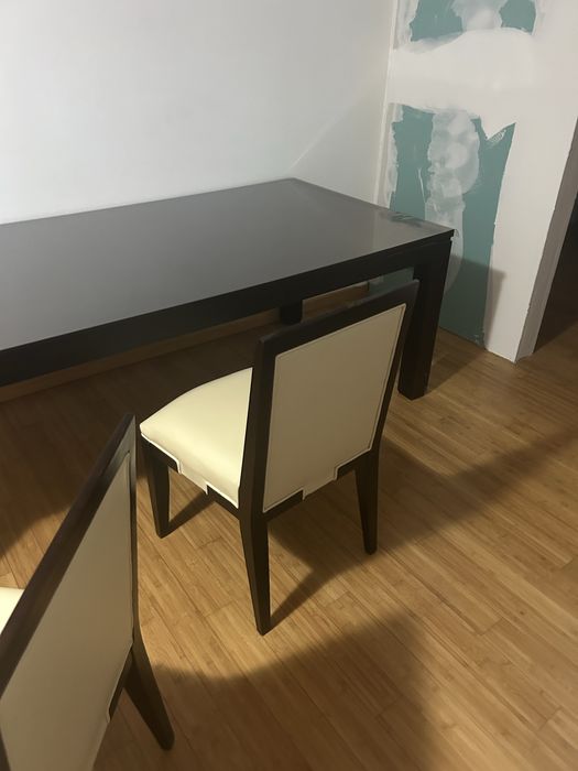 Masa si scaune din lemn masiv