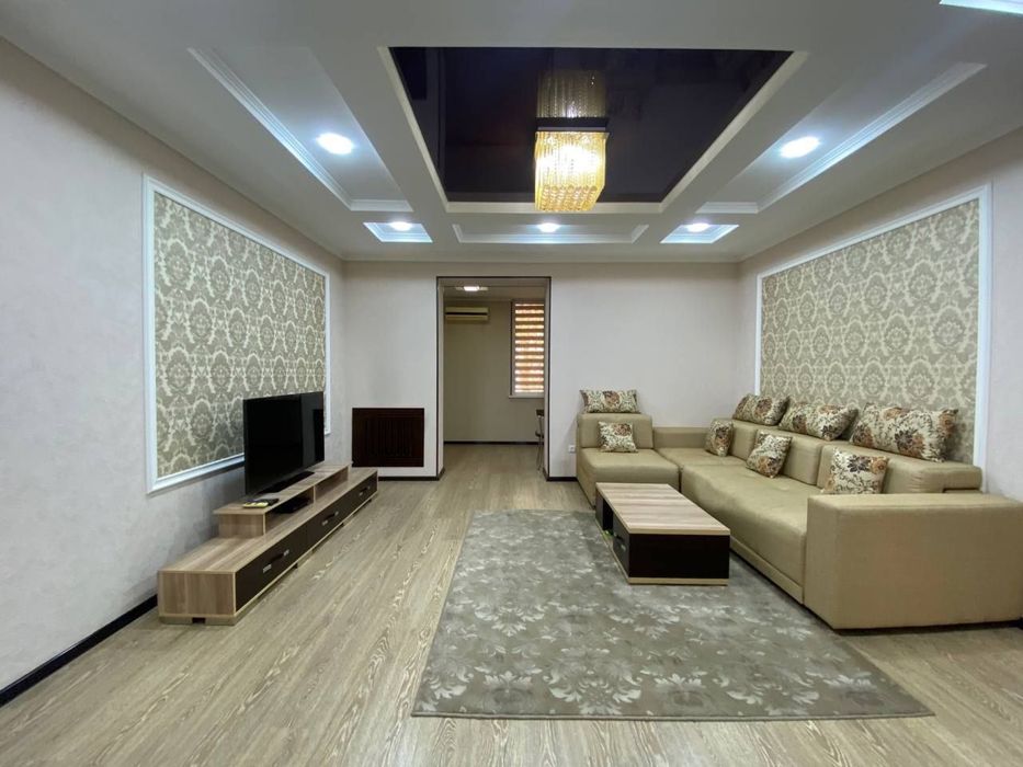 Сдается квартира Ц4 4 х комнатная