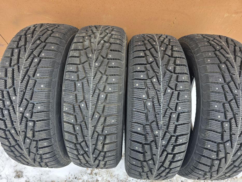 Продам шины 215/60/16